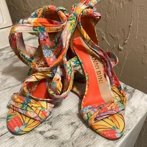 Gianni Bini lace up heels